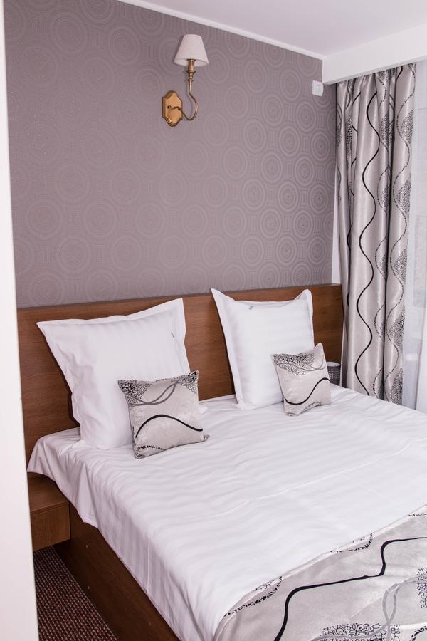 Hotel Magurele Екстер'єр фото