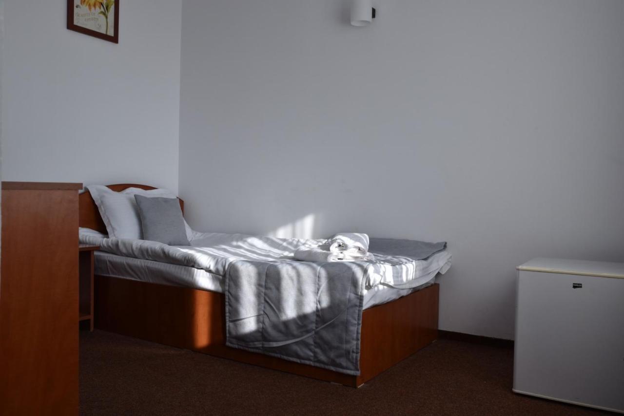 Hotel Magurele Екстер'єр фото