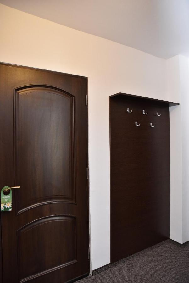 Hotel Magurele Екстер'єр фото