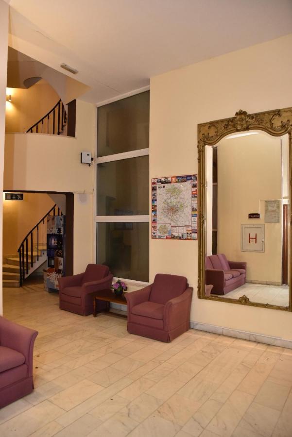 Hotel Magurele Екстер'єр фото